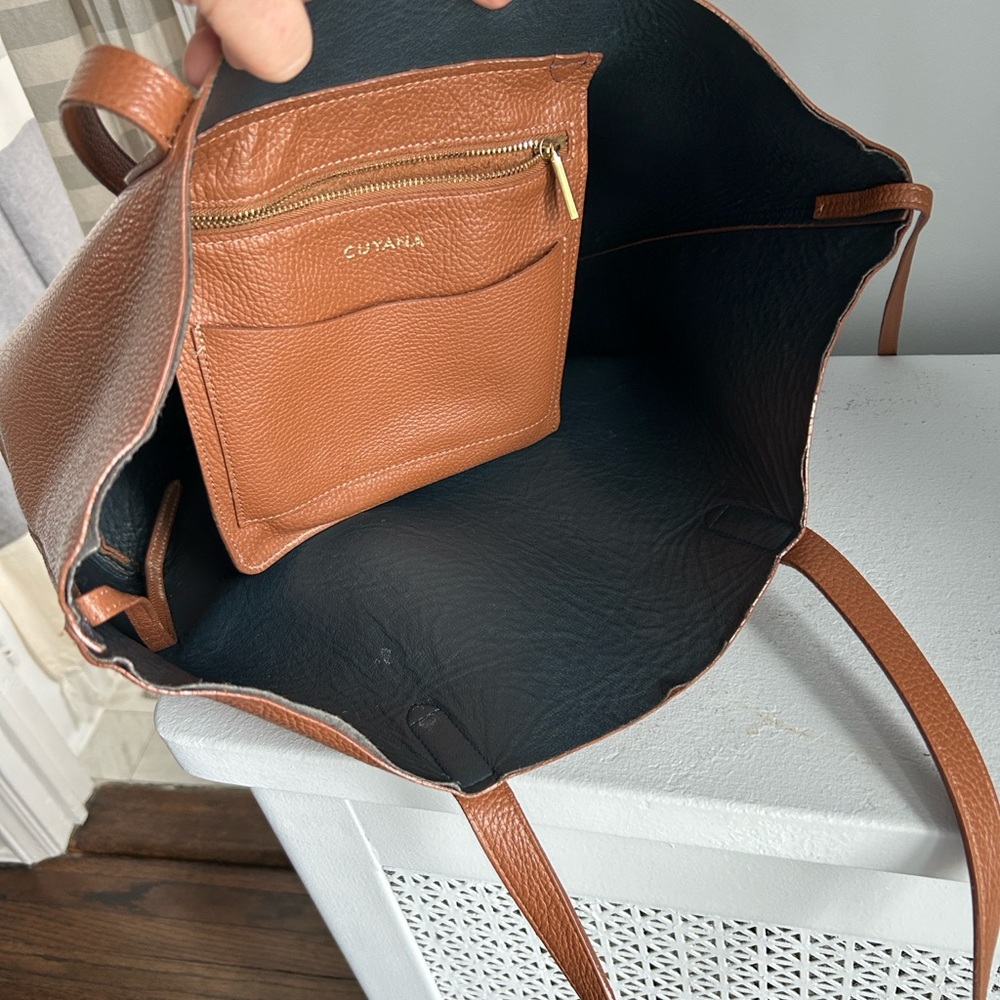 Cuyana Brown Leather Tote Bag - Picture 3 of 11